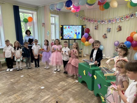 Музыкальные праздники "Выпускной в Страну знаний"