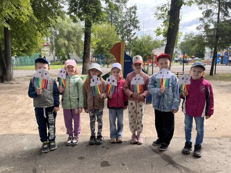 Творческие мастерские на участках детского сада.